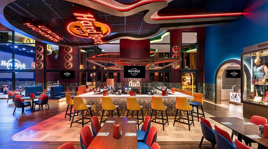Hard Rock Cafe’s Annual World Burger Tour Competition Brings Locally Inspired Burgers to Genting Highlands